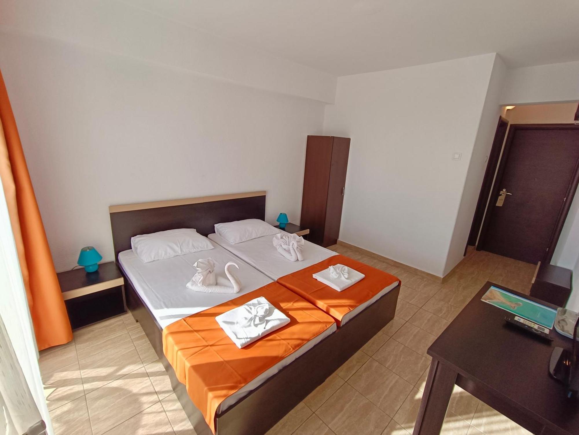 Hotel Cosmos Eforie Sud  Buitenkant foto