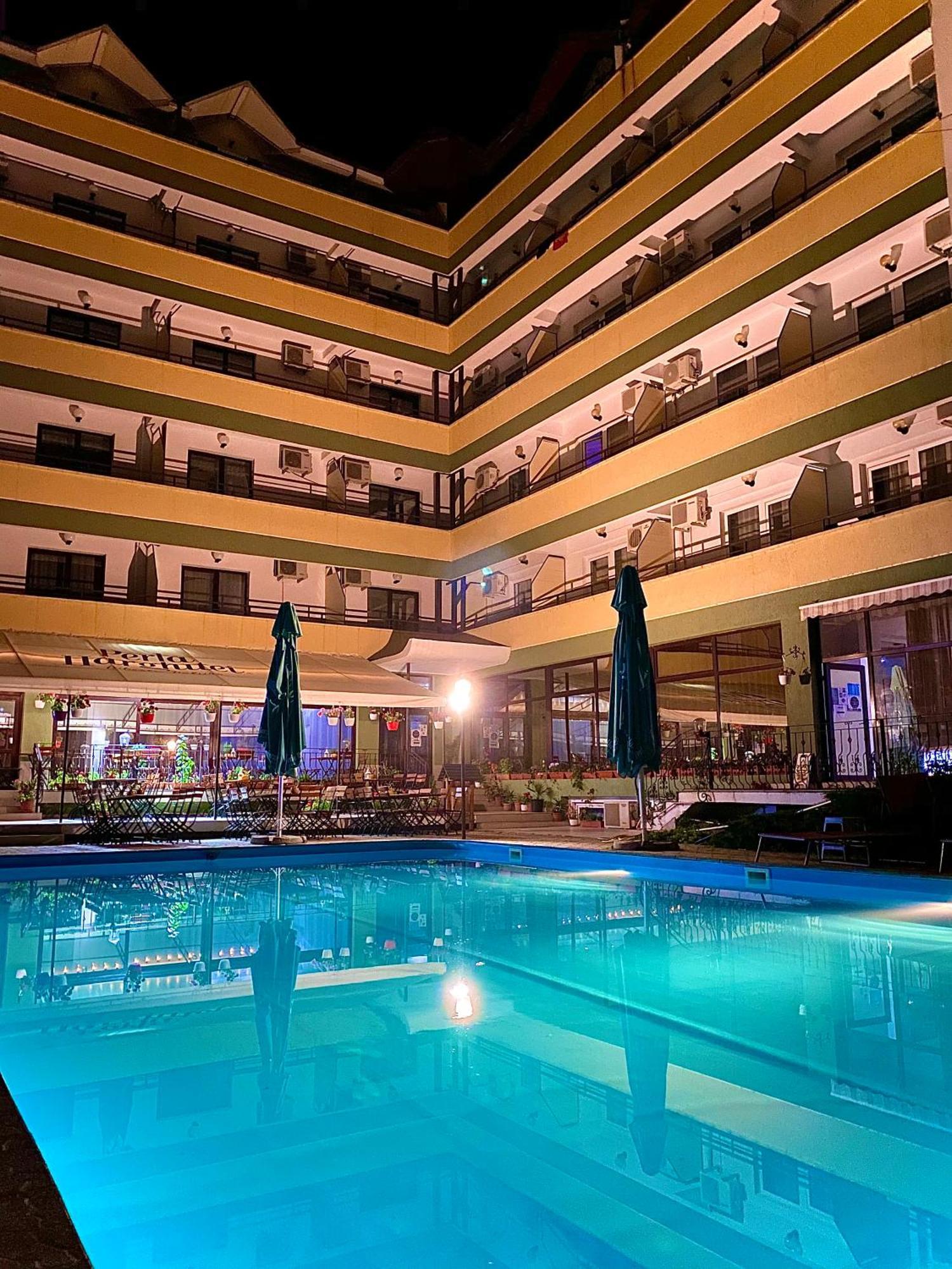 Hotel Cosmos Eforie Sud  Buitenkant foto