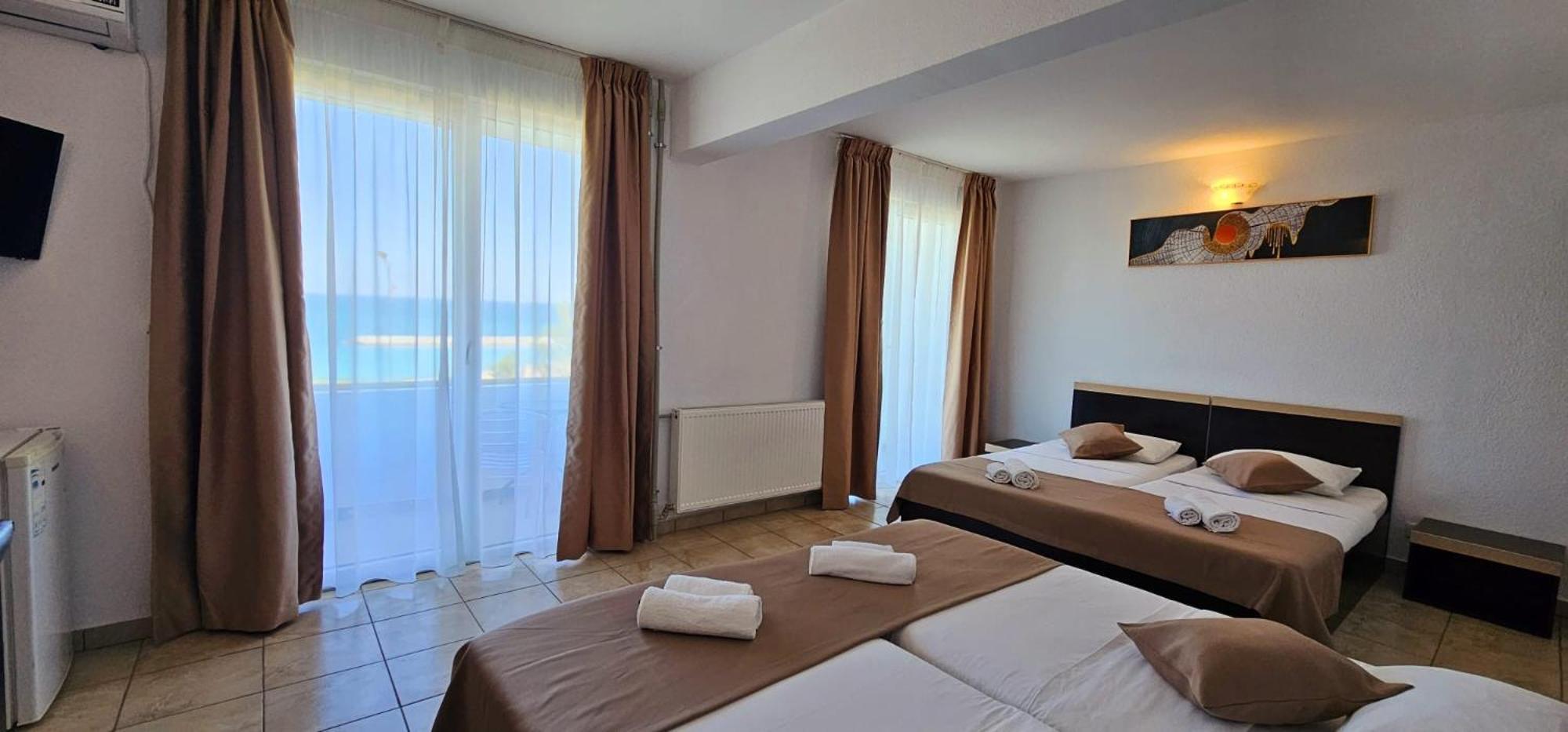 Hotel Cosmos Eforie Sud  Buitenkant foto